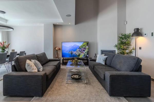 Duplex en venta en Avenida del Norte, Marbella photo 3