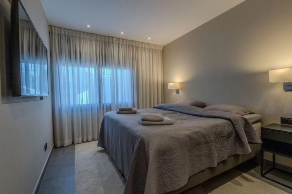 Duplex en venta en Avenida del Norte, Marbella photo 4
