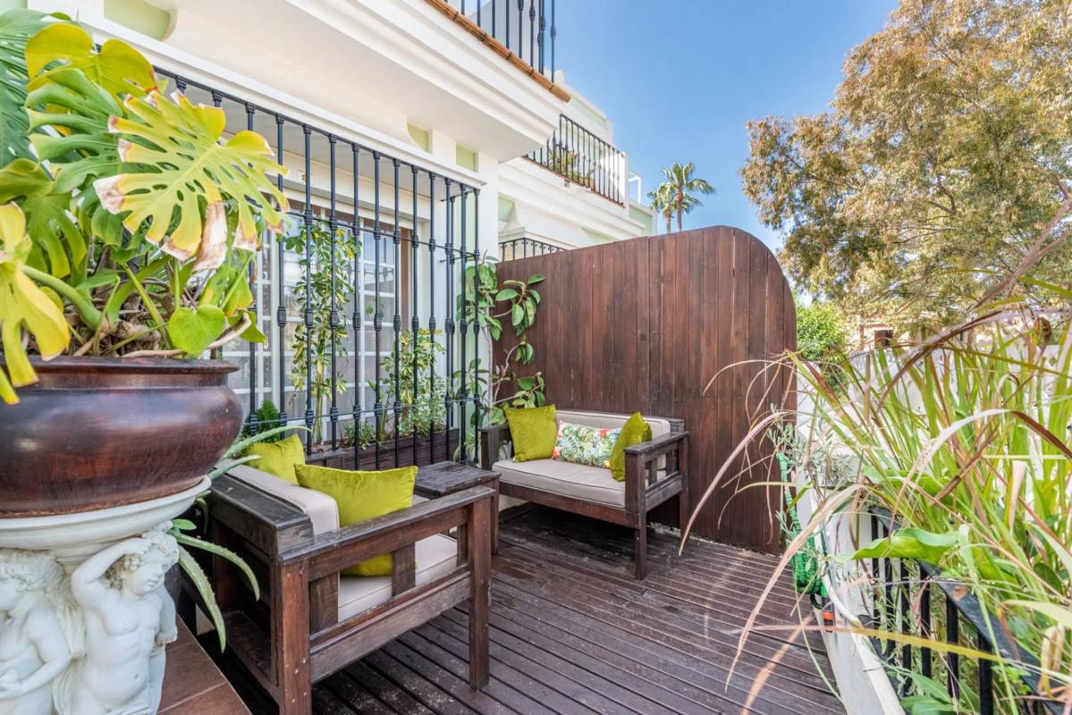 Venta de chalet adosado en  Barrio Aloha , Marbella photo 3