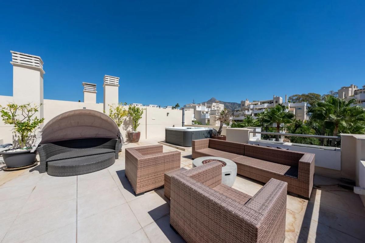 Venta de duplex en Barrio Aloha, Marbella photo 2