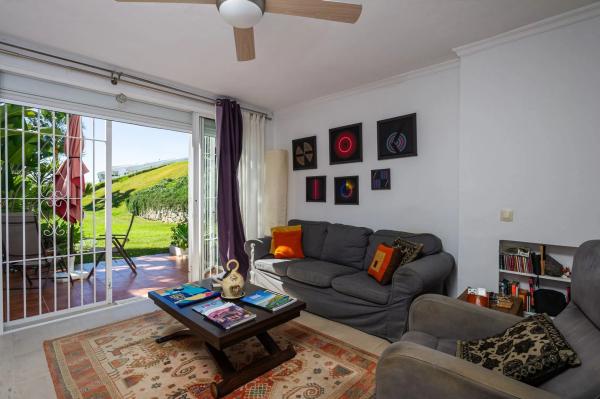 Piso en venta en Avenida Valle del Golf, Urbanizacion Azahara Fase I, Aloha, Nueva Andalucia, 27, Marbella
photo 1