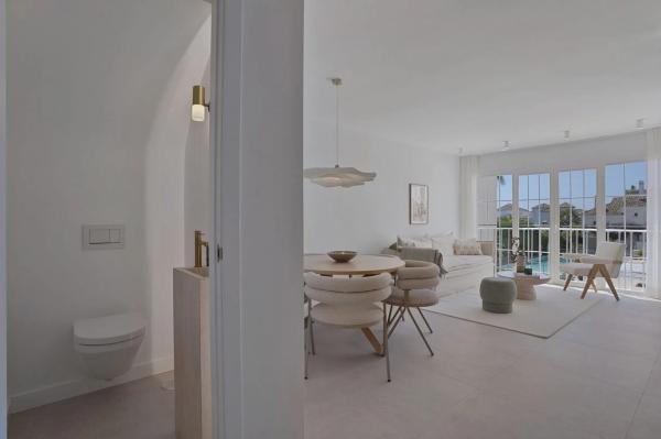 Duplex for sale on Calle de Amsterdam, Marbella photo 4