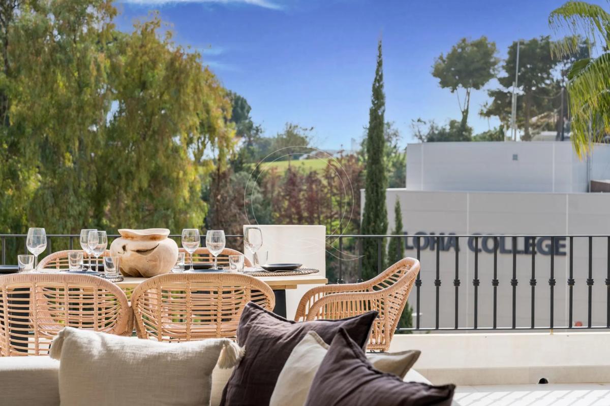 Duplex sale in Barrio Aloha, Marbella photo 1