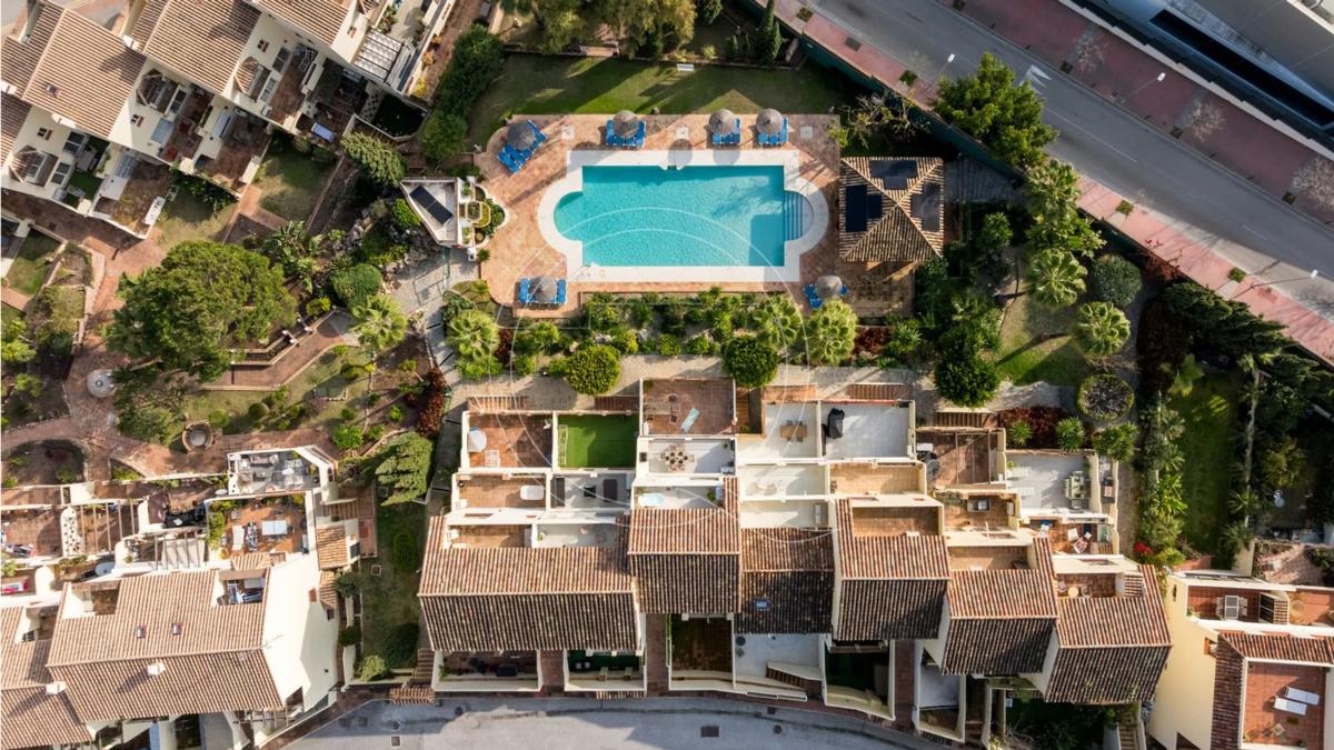 Duplex sale in Barrio Aloha, Marbella photo 3