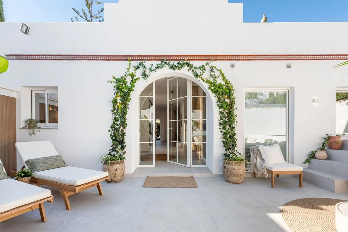 Properties for sale and rent in Spain photo 4