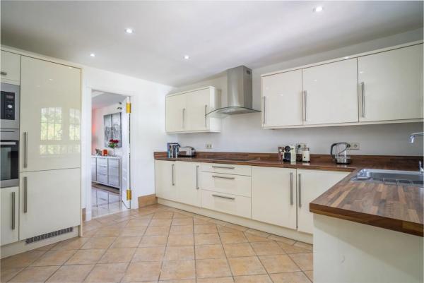 Chalet adosado en venta en Barrio Aloha , Marbella photo 1