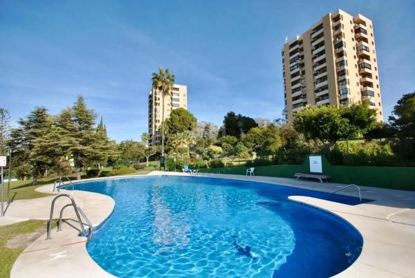 Studium na sprzedaż w Urbanización torres de aloha, 1, Marbella thumbnail 1