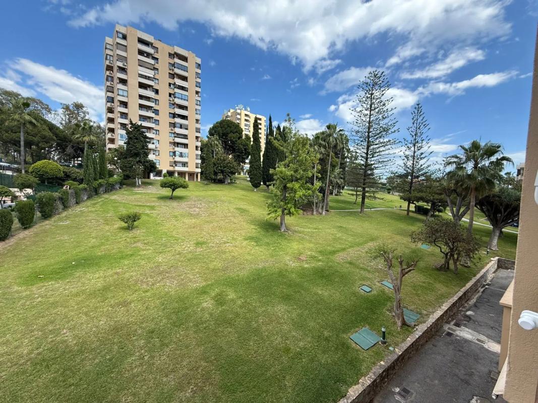 Venta de estudio en Urbanización torres de aloha, 1, Marbella photo 3