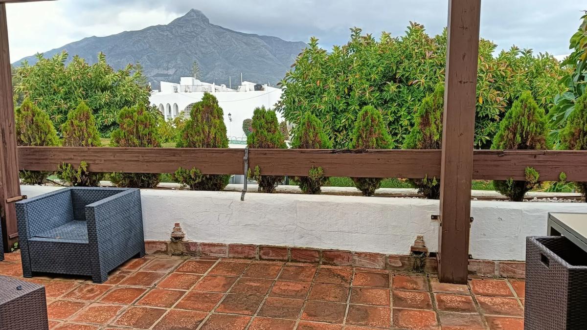 Venta de piso en Avenida Valle del Golf, Marbella
photo 3
