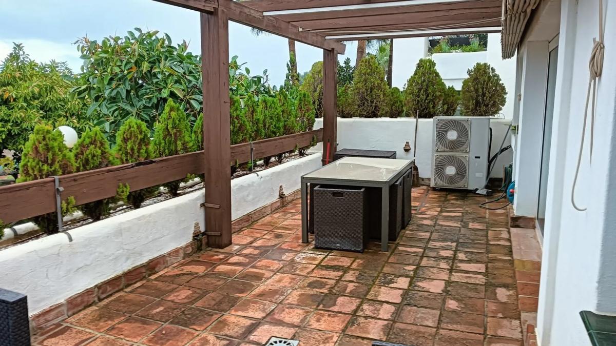 Venta de piso en Avenida Valle del Golf, Marbella
photo 5