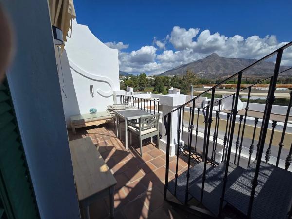 Chalet adosado en venta en Calle Al-andalus s/n , Marbella photo 1