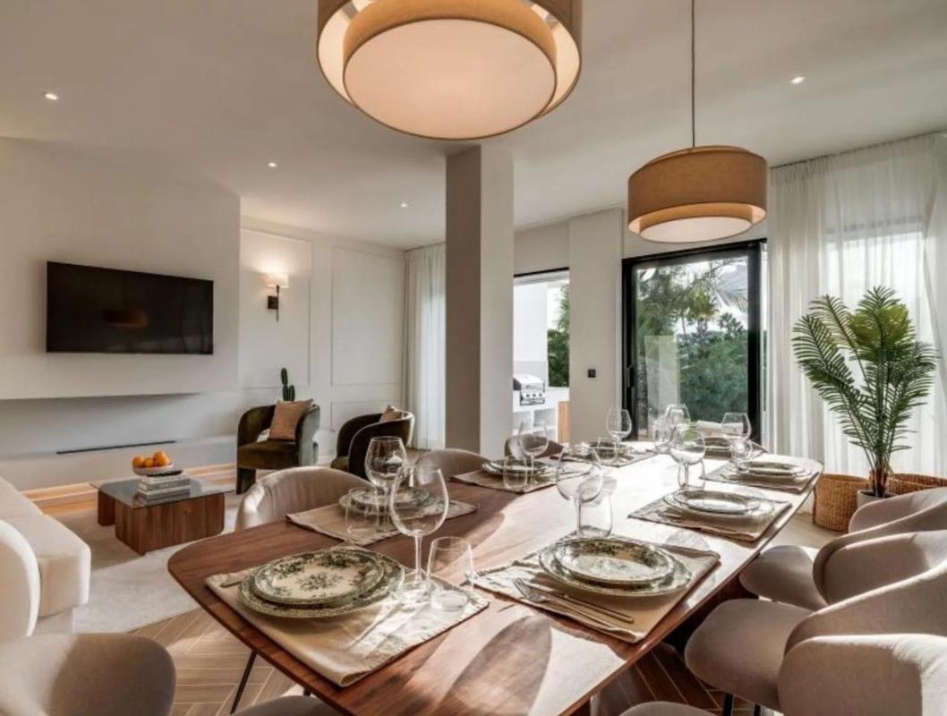 Venta de chalet adosado en Calle Al-andalus , Marbella photo 3