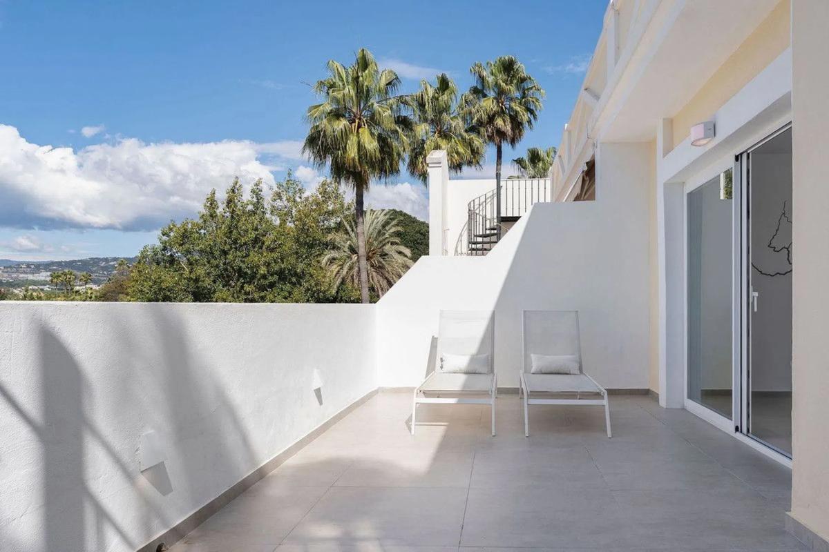 Penthouse sale in  Avenida del Prado, 3, Marbella photo 4