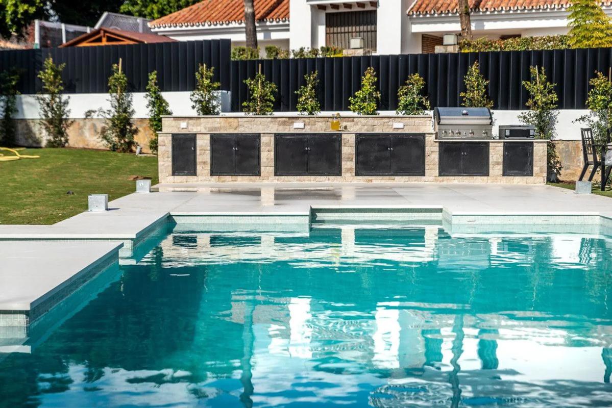 Venta de chalet independiente en Barrio Aloha, Marbella
photo 2