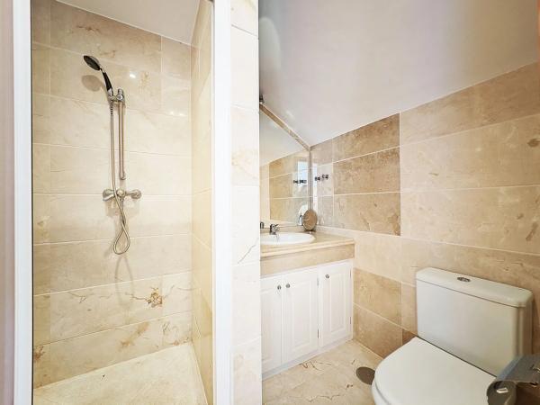 Duplex en venta en Urbanización Los Pinos de Aloha, 10, Marbella photo 1