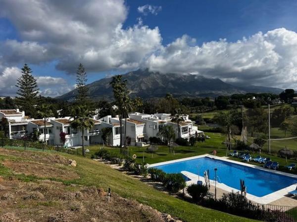 Продажа квартиры на Avenida VALLE DEL GOLF NVA. ALOHA 8 URB.AZAHARA I, Марбелла
photo 1