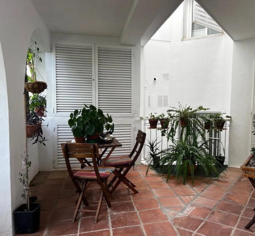 Venta de piso en Avenida VALLE DEL GOLF NVA. ALOHA 8 URB.AZAHARA I, Marbella
 photo 3