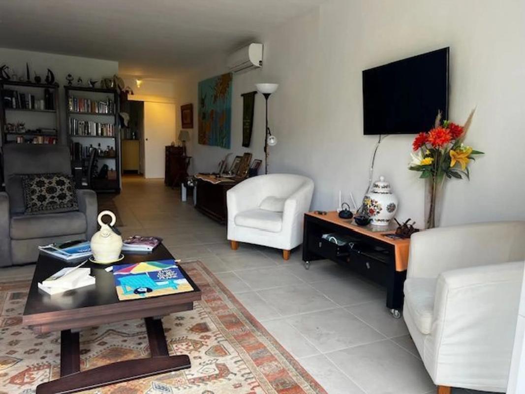 Venta de piso en Avenida VALLE DEL GOLF NVA. ALOHA 8 URB.AZAHARA I, Marbella
 photo 5