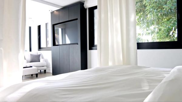 Chalet independiente en venta en Calle las Aguilas, 174, Marbella
thumbnail 3