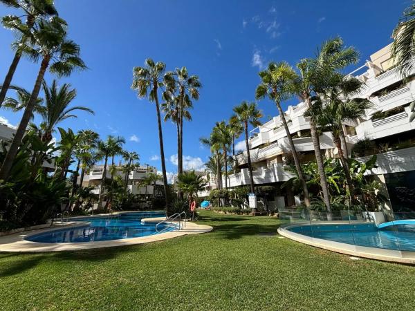 Piso en venta en Avenida del Prado s/n, Marbella
 photo 1