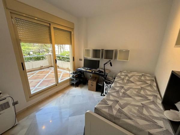 Piso en venta en Avenida del Prado s/n, Marbella
 photo 4