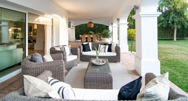 Chalet independiente en venta en Avenida del Prado, Marbella
photo 1