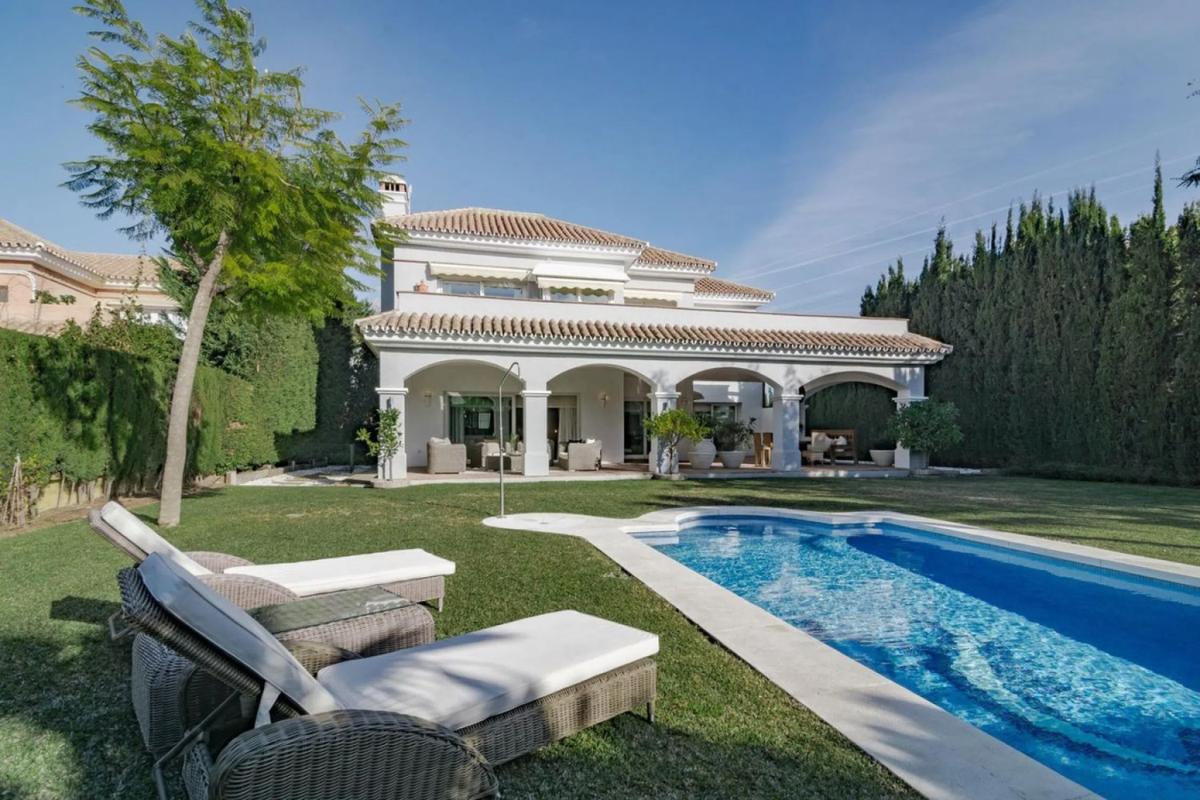 Venta de chalet independiente en Avenida del Prado, Marbella
 photo 4