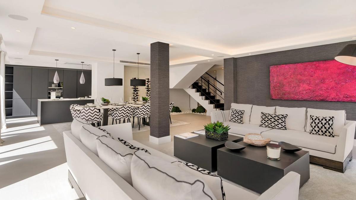 Sprzedaż niezależnego domku jednorodzinnego w Barrio Aloha, Marbella photo 2