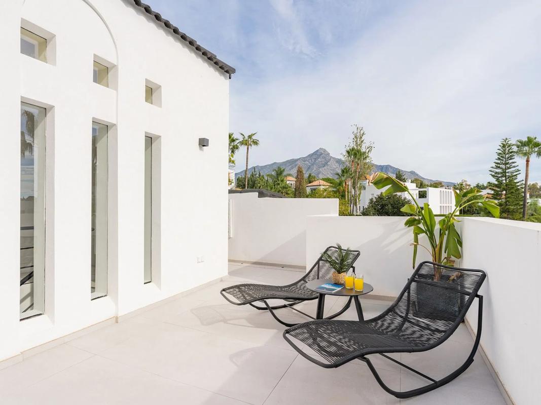Sprzedaż niezależnego domku jednorodzinnego w Barrio Aloha, Marbella photo 4