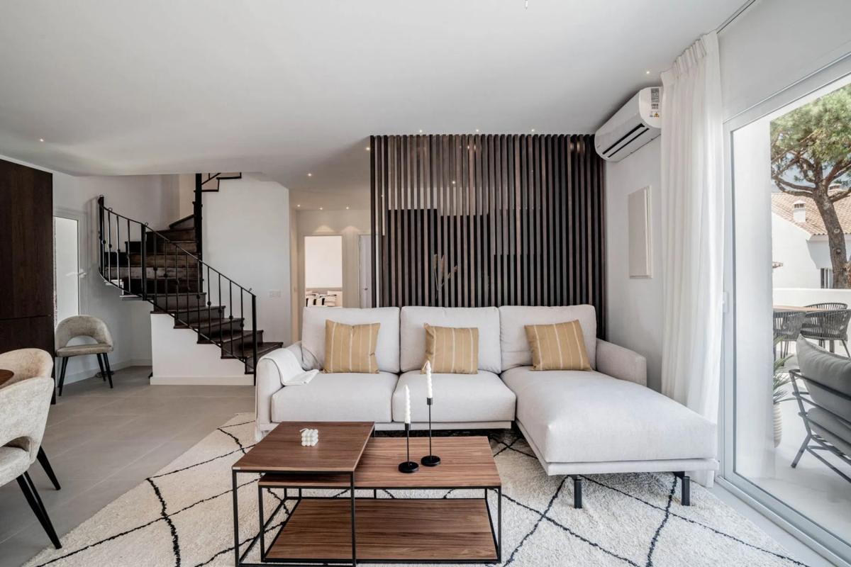 Sprzedaż duplexu w Urbanización Los Pinos de Aloha, Marbella photo 1