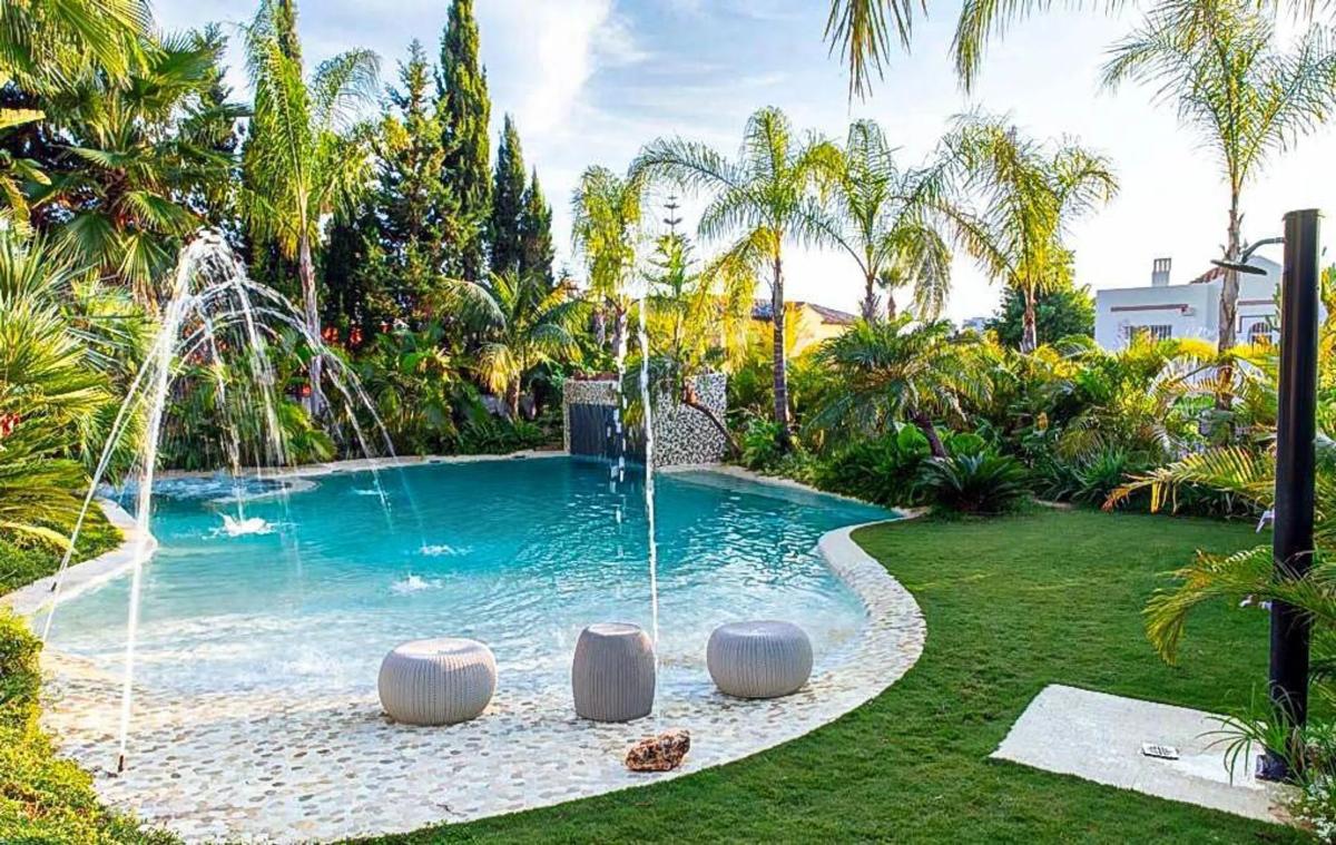 Sprzedaż niezależnego domku jednorodzinnego w Barrio Aloha, Marbella photo 4