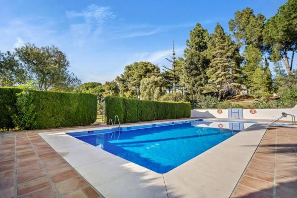 Продажа квартиры на Avenida del Golf, Марбелла
 photo 4
