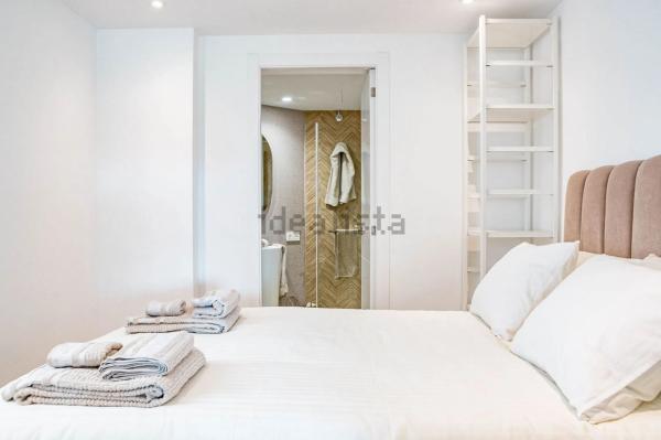 Ático en venta en Avenida Valle del Golf, Marbella photo 1