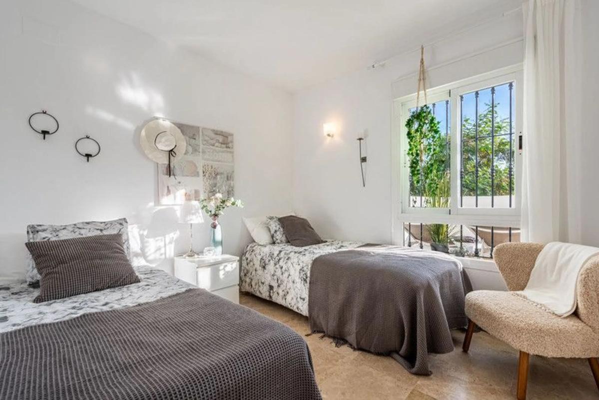 Venta de ático en Barrio La Dama de Noche-La Alzambra, Marbella photo 4