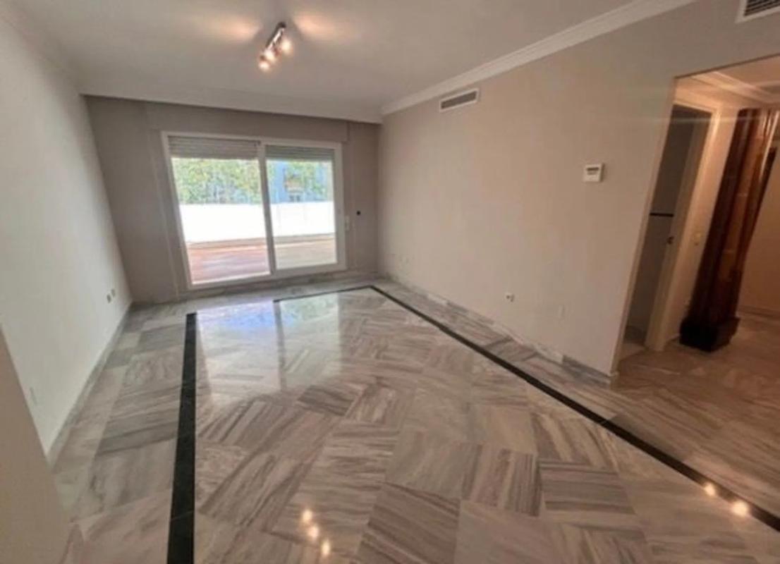 Venta de piso en Conjunto la Dama de Noche, 4, Marbella
 photo 5