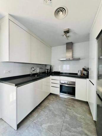 Chalet adosado en venta en Urbanización Los Naranjos de Marbella , Marbella thumbnail 2