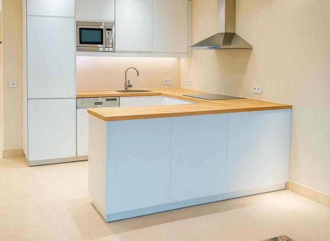 Продажа квартиры на Urbanizacion Judia la, Марбелла
photo 1