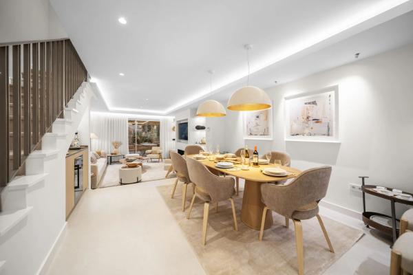 Terraced house for sale at Calle Salvador Dali, 109 , Marbella photo 1