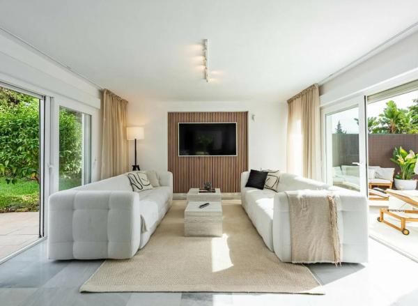 Independent chalet for sale in Camino del Ángel, Marbella
photo 1