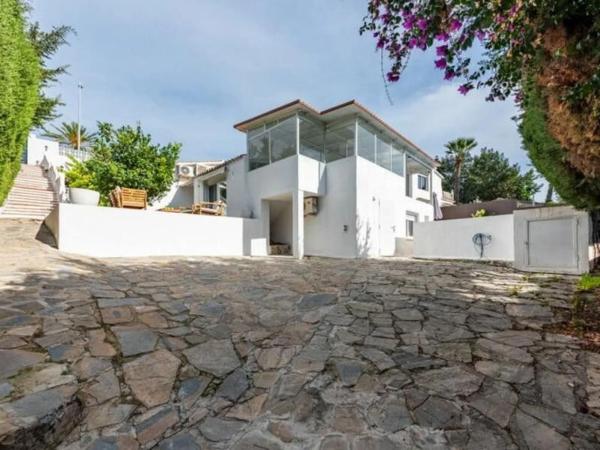 Independent chalet for sale in Camino del Ángel, Marbella
thumbnail 1