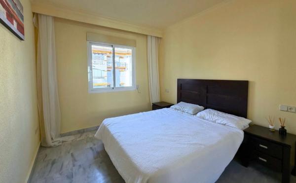 Venta de piso en Conjunto, 12, Marbella
 photo 2