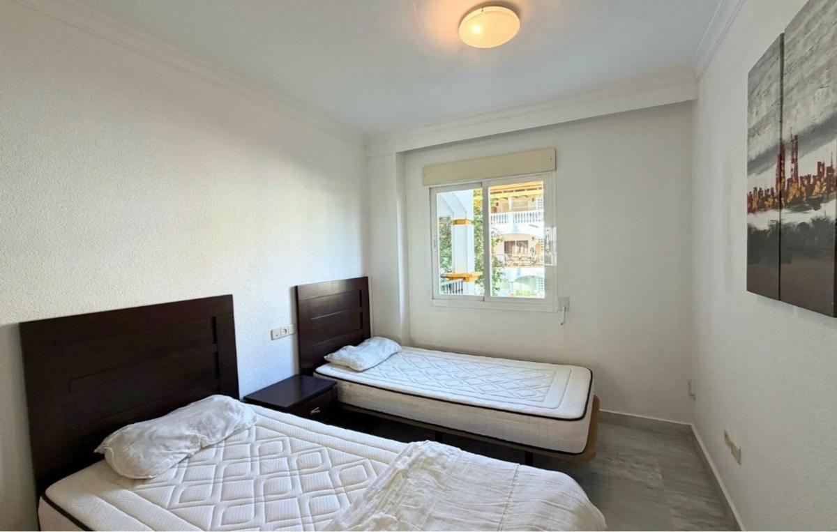Venta de piso en Conjunto, 12, Marbella
 photo 3