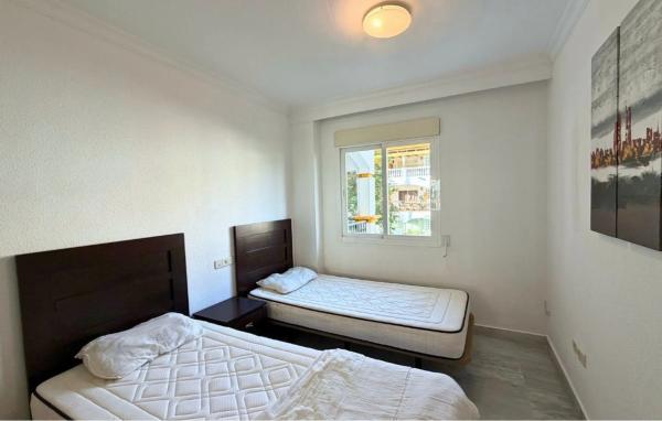 Venta de piso en Conjunto, 12, Marbella
 photo 3