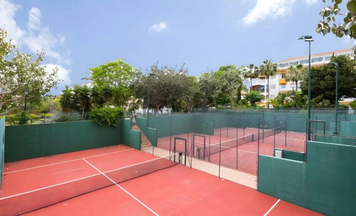 Venta de piso en Conjunto, 12, Marbella
 photo 5