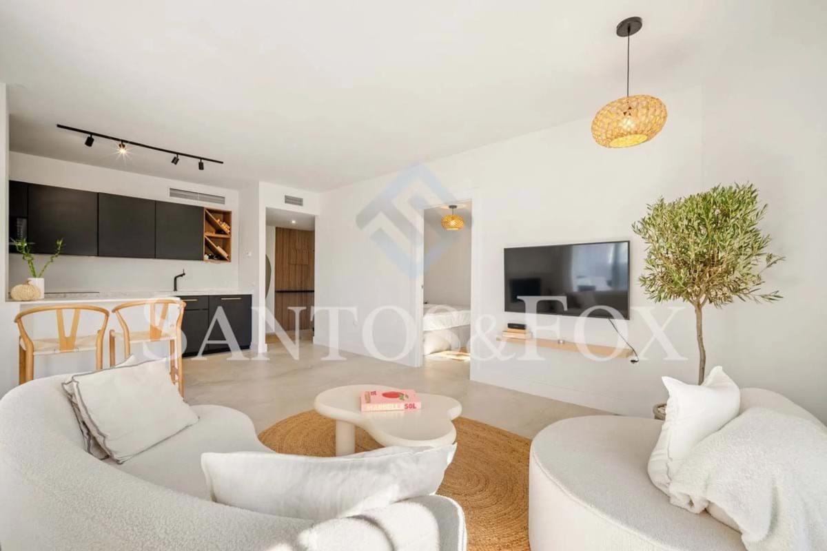 Venta de piso en Barrio La Dama de Noche-La Alzambra, Marbella
photo 5