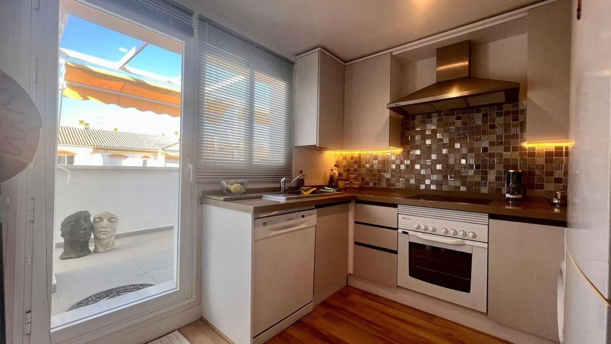 Venta de ático en  Barrio La Dama de Noche-La Alzambra, Marbella photo 4