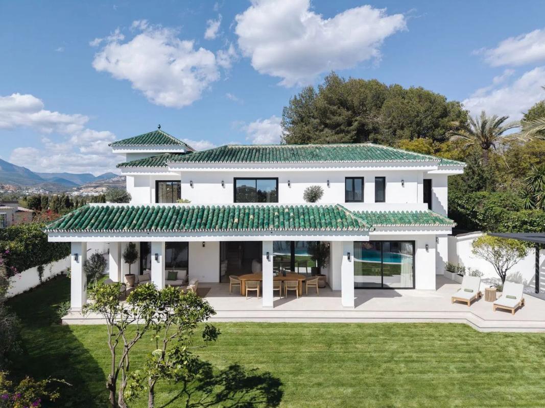 Venta de chalet independiente en Calle Pablo Picasso, Marbella
photo 2