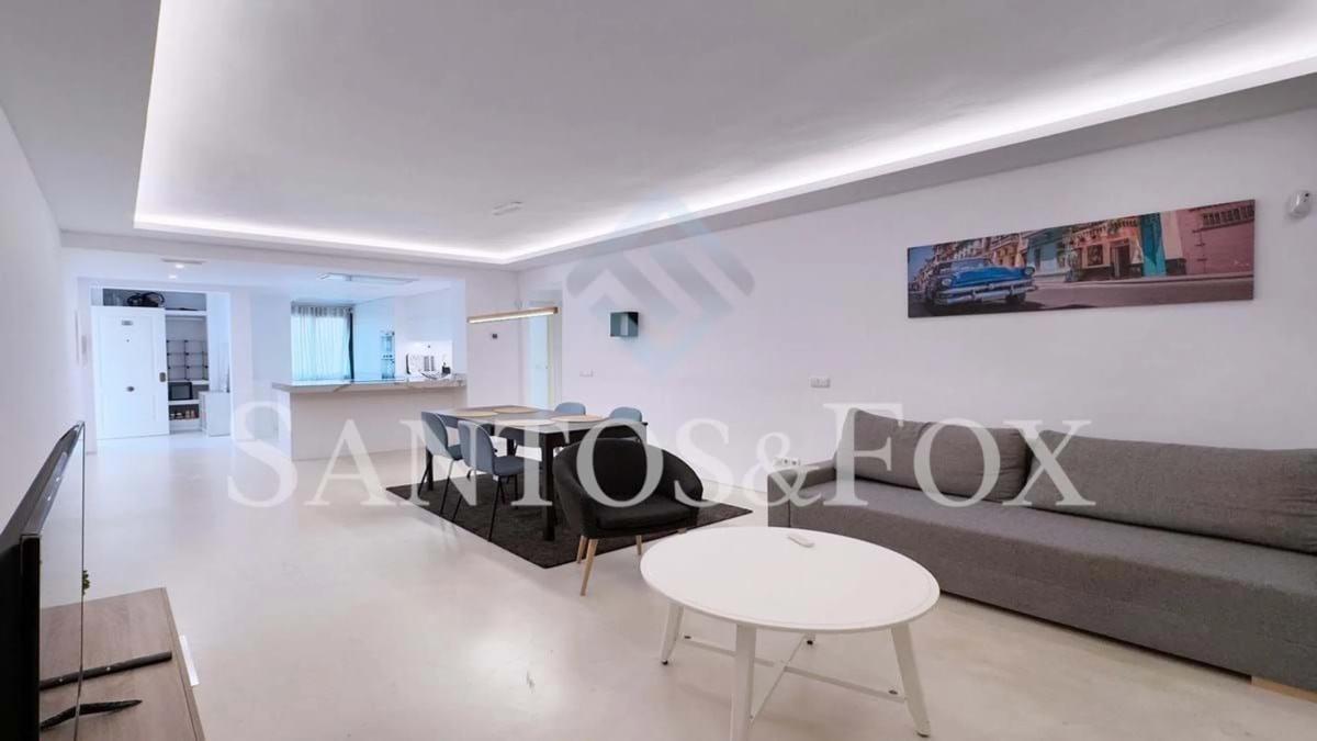Venta de piso en Barrio La Dama de Noche-La Alzambra, Marbella
photo 2