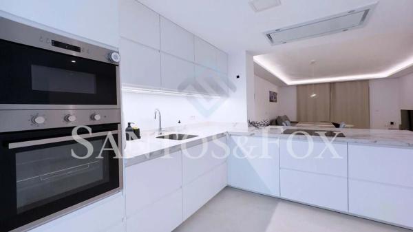 Venta de piso en Barrio La Dama de Noche-La Alzambra, Marbella
 photo 4
