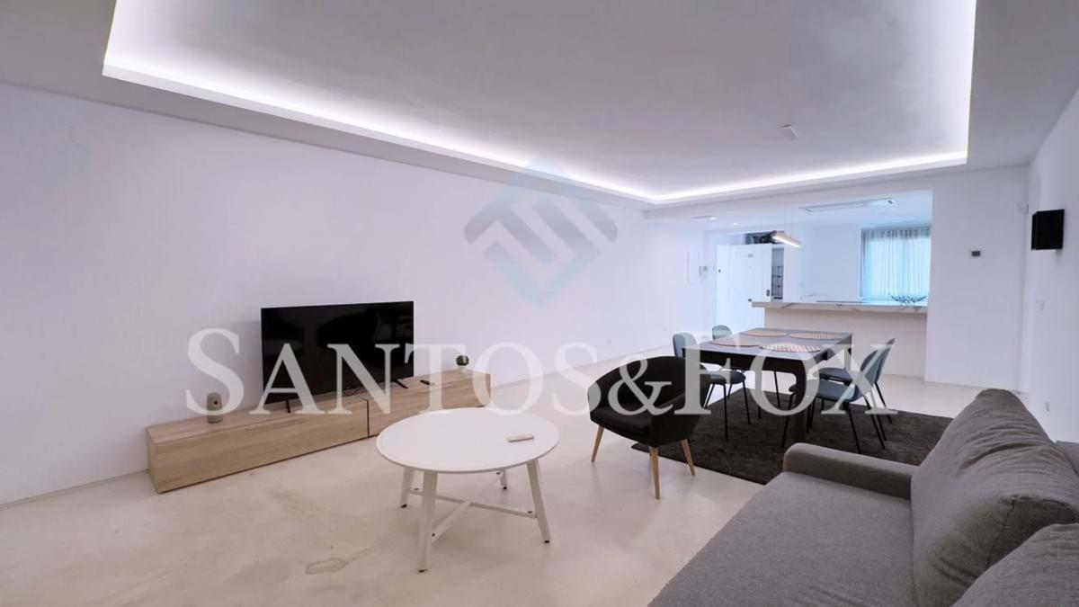 Venta de piso en Barrio La Dama de Noche-La Alzambra, Marbella
photo 5